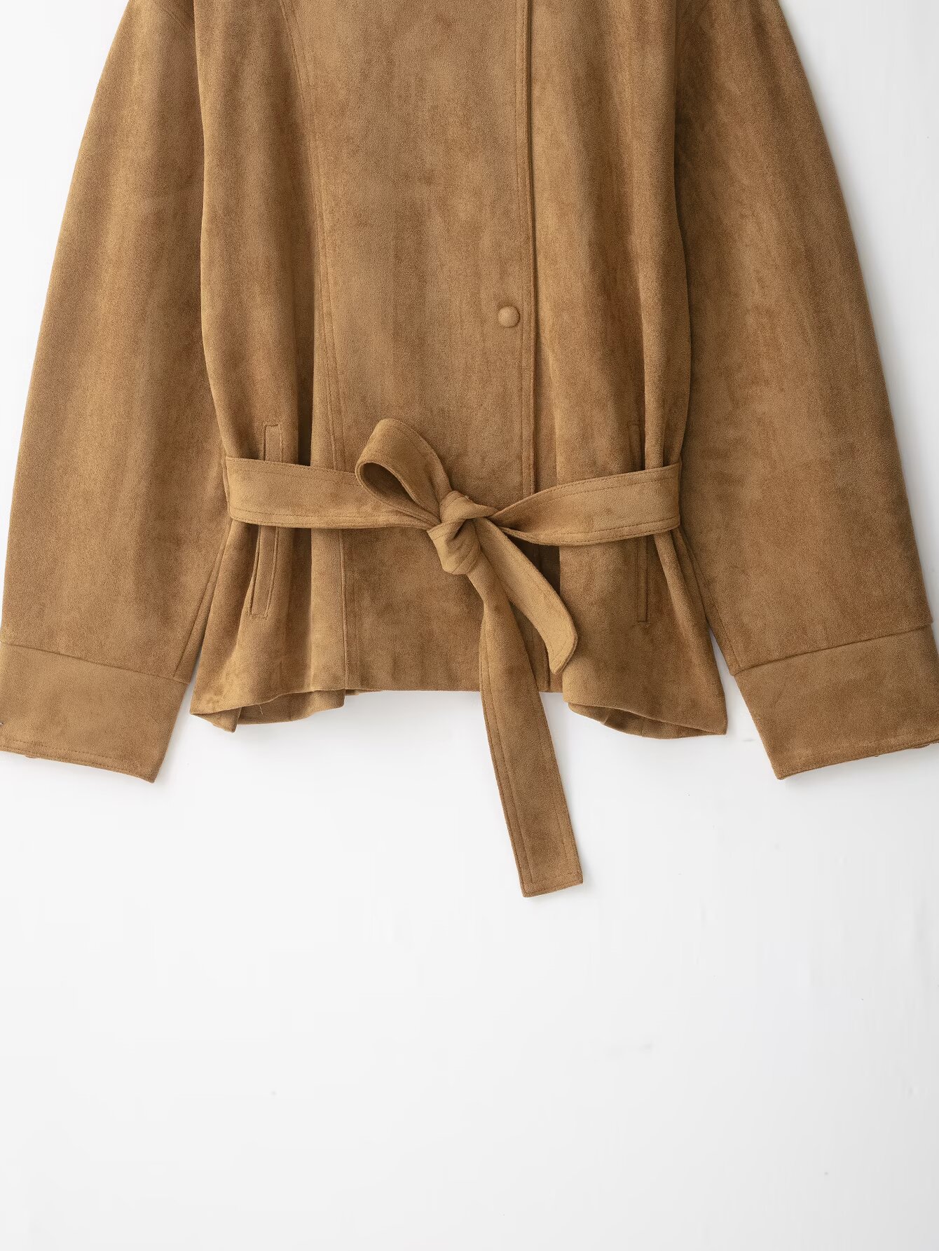 Gabardina corta de ante marrón - Streetwear Brand Belts reseña y precio